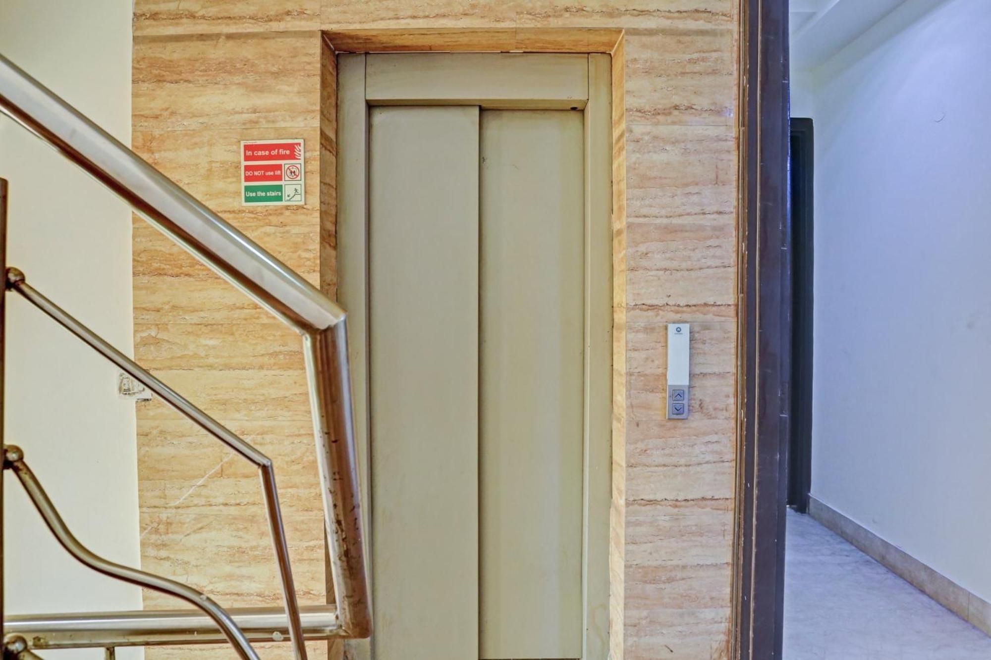 Hotel O Golden Key Inn Punjabi Bagh New Delhi Luaran gambar